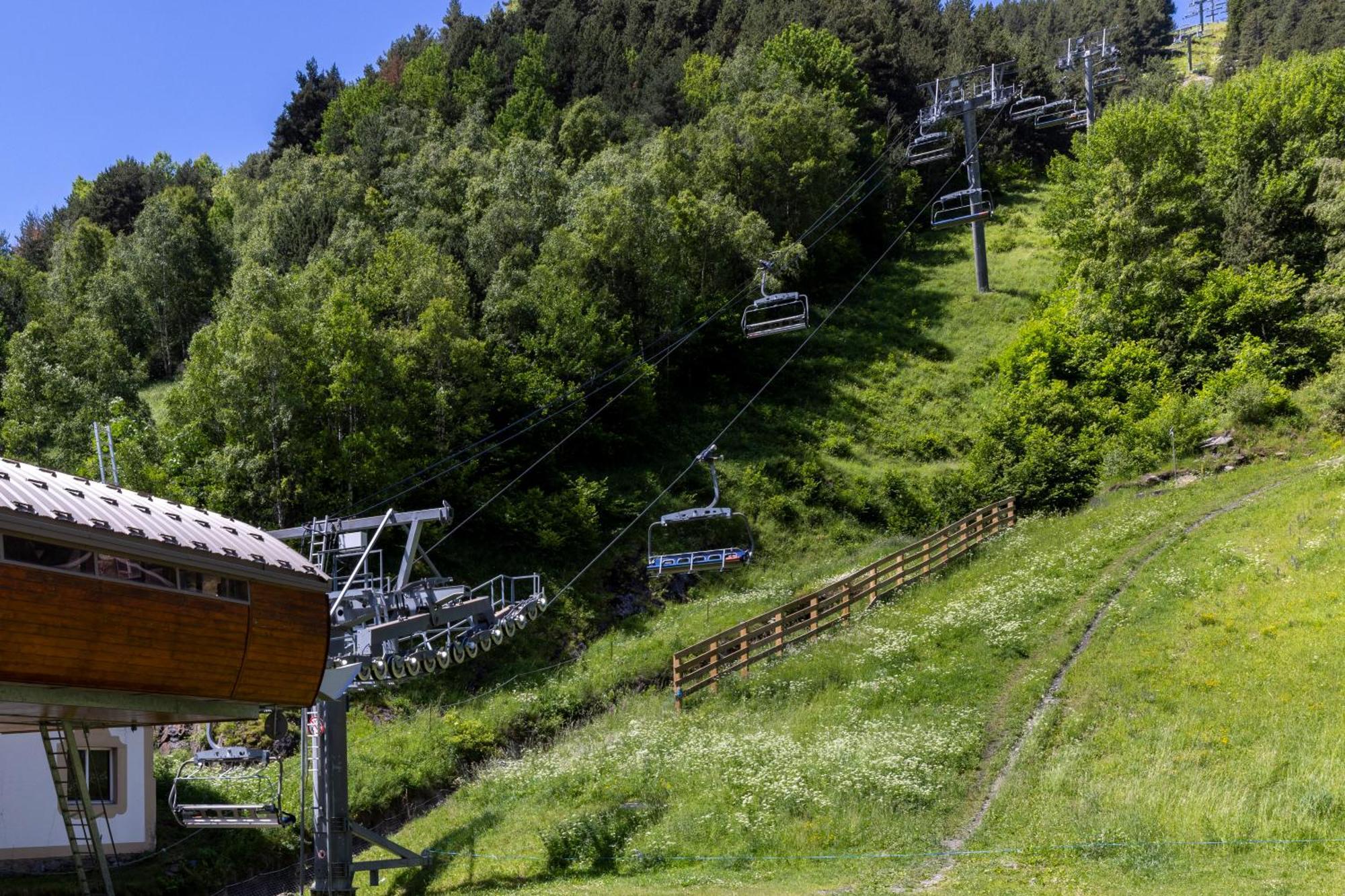 Iconic - A Pie De Pistas En 1 Minuto - Terraza Con Vistas Al Valle Arinsal - Parking Gratis L By Bonesvacances Luaran gambar